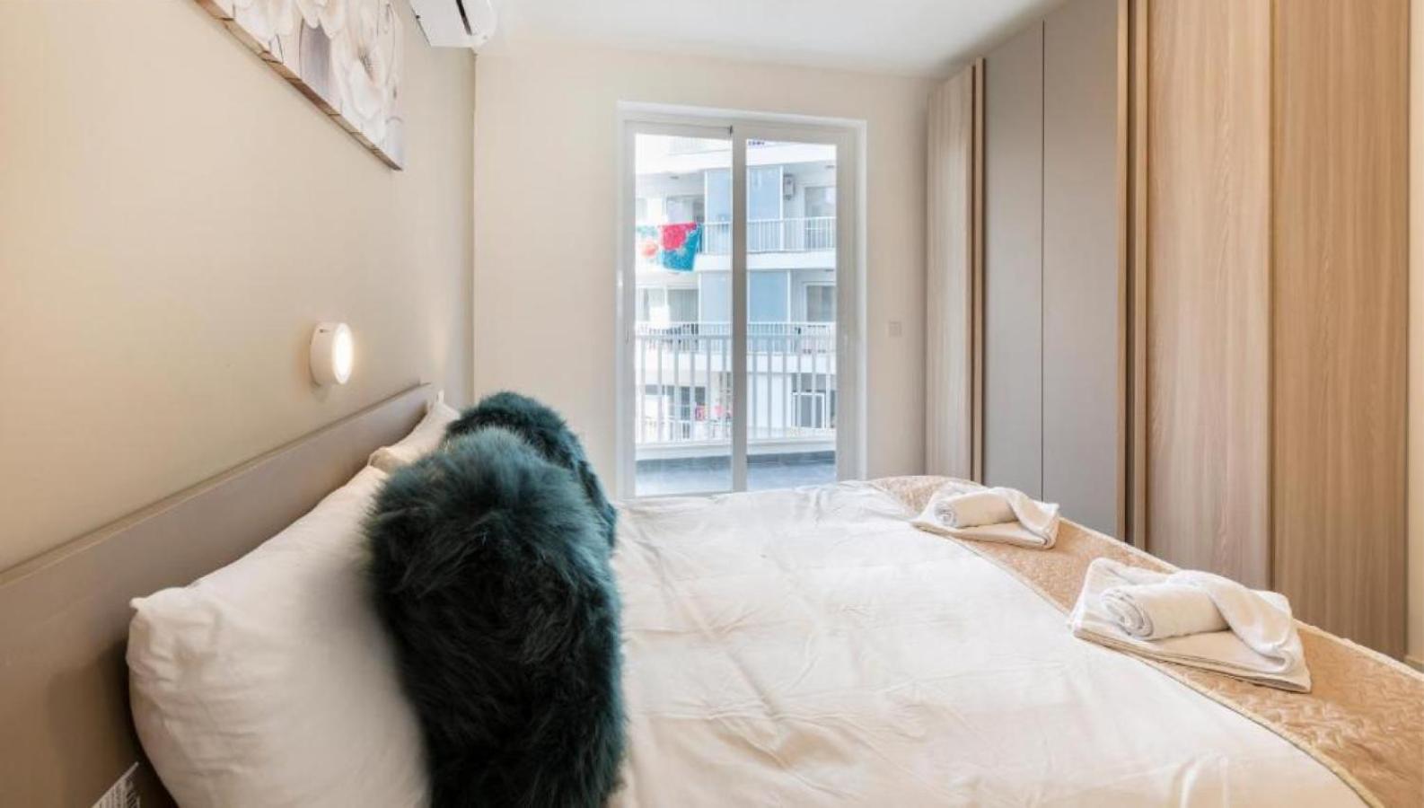 New 3 Bedroom Apartment A1 세인트폴스베이 외부 사진