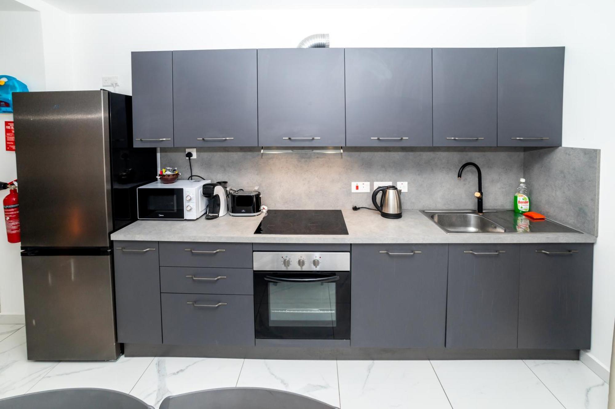 New 3 Bedroom Apartment A1 세인트폴스베이 외부 사진