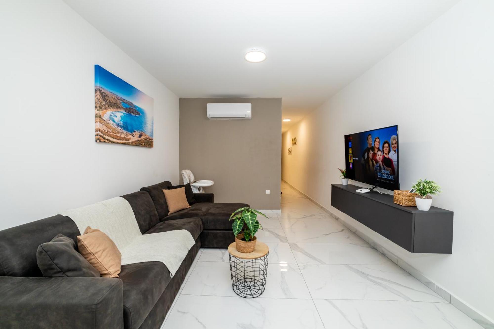 New 3 Bedroom Apartment A1 세인트폴스베이 외부 사진