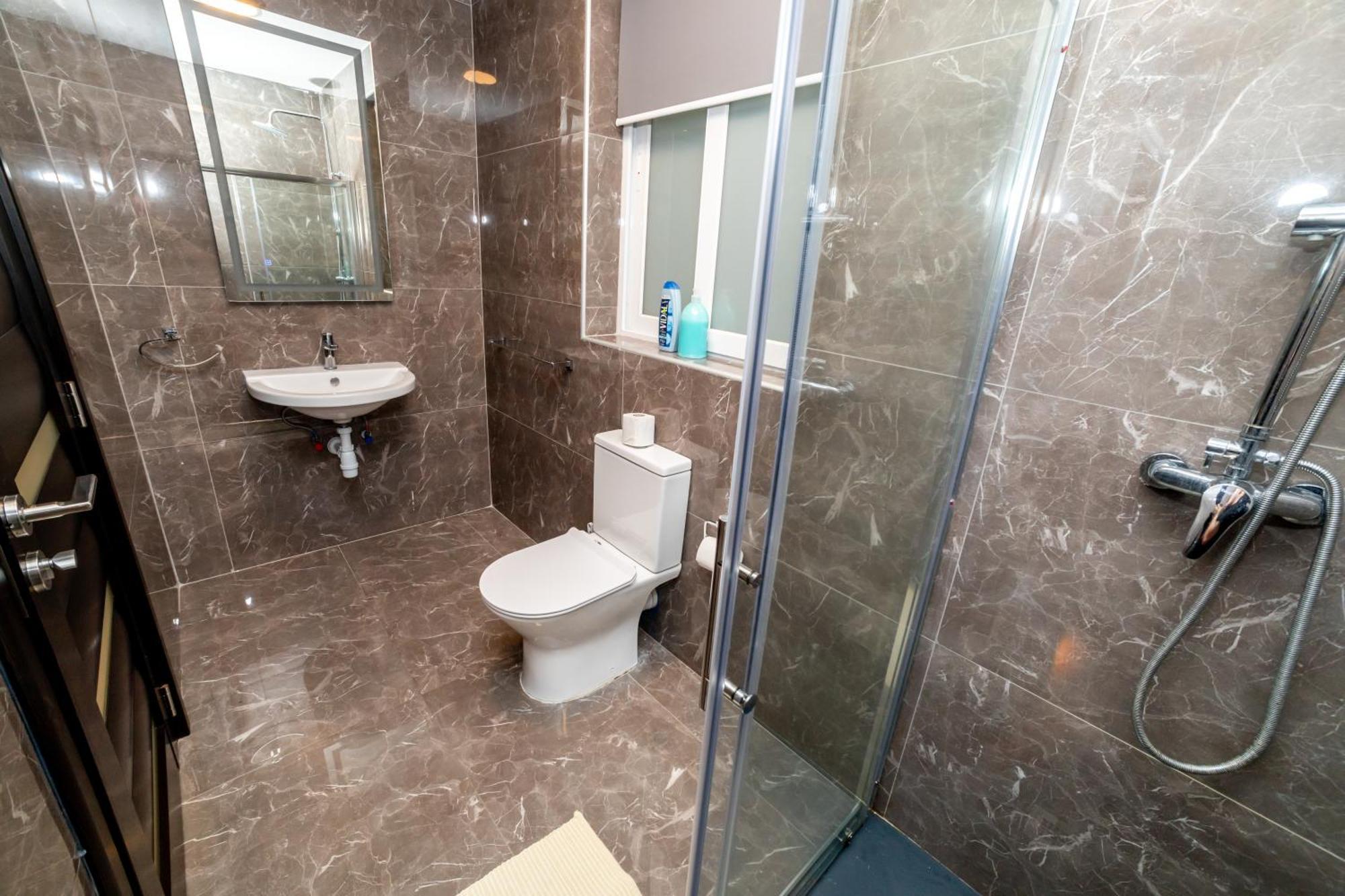 New 3 Bedroom Apartment A1 세인트폴스베이 외부 사진