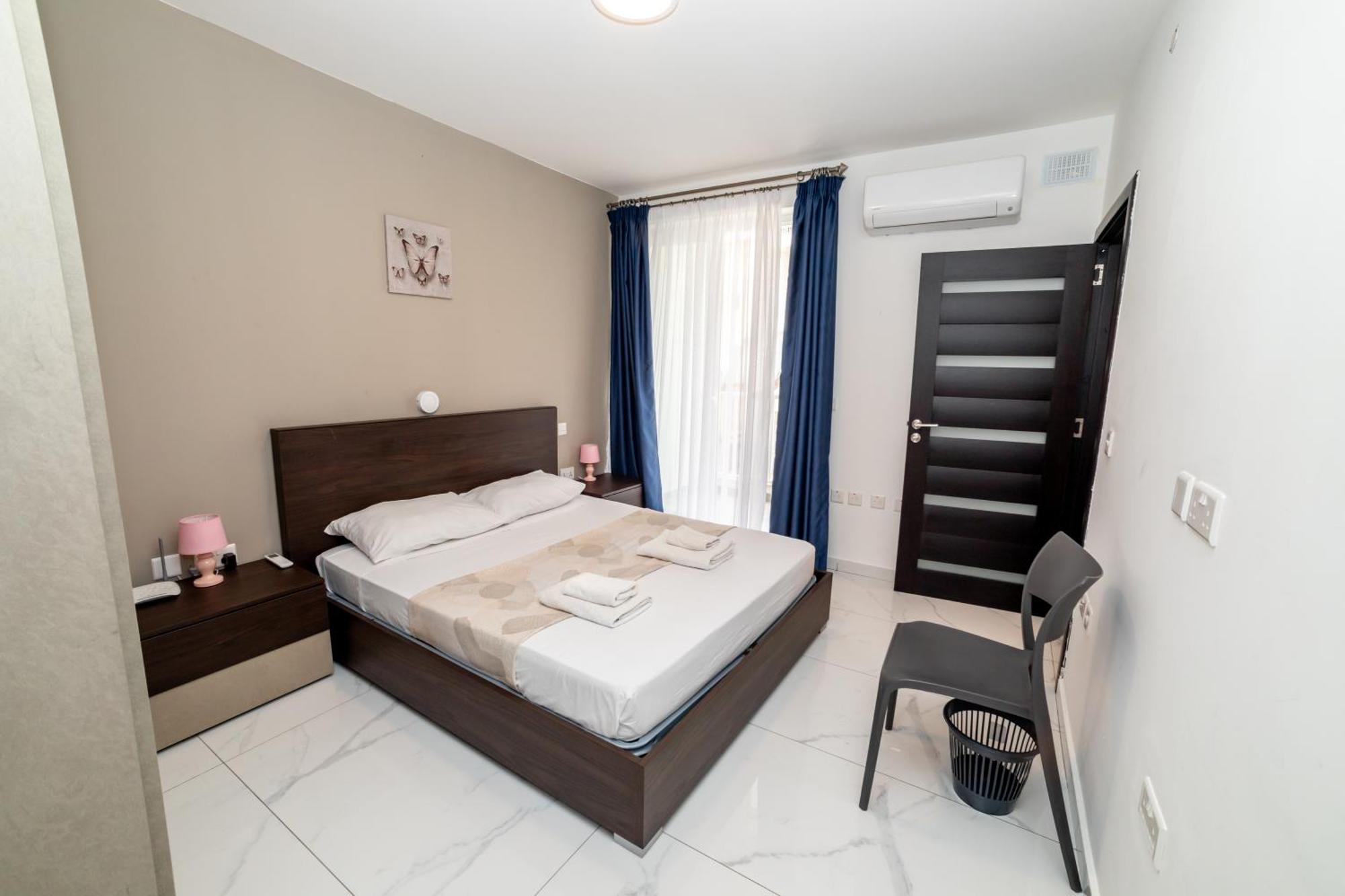 New 3 Bedroom Apartment A1 세인트폴스베이 외부 사진