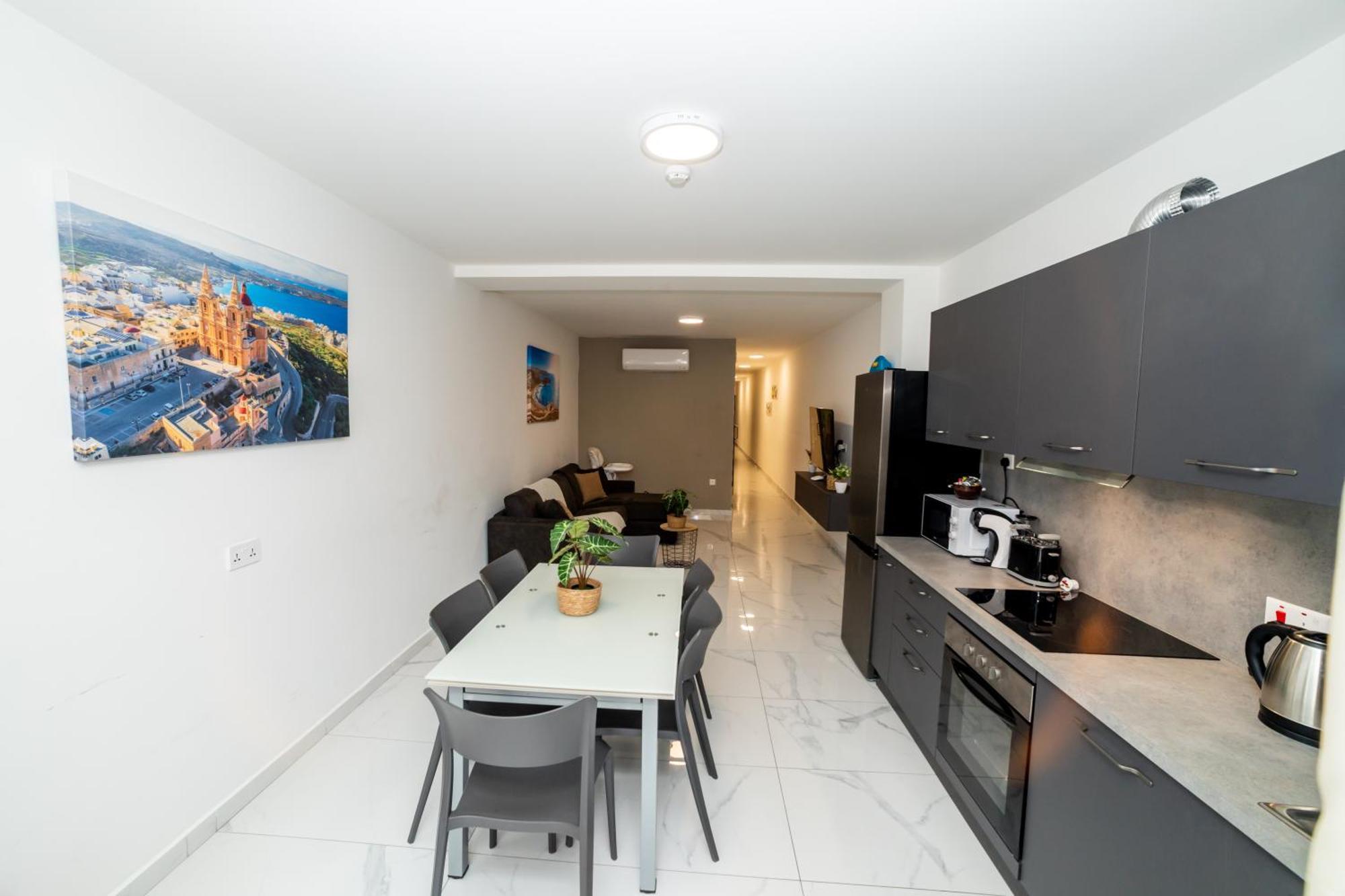New 3 Bedroom Apartment A1 세인트폴스베이 외부 사진