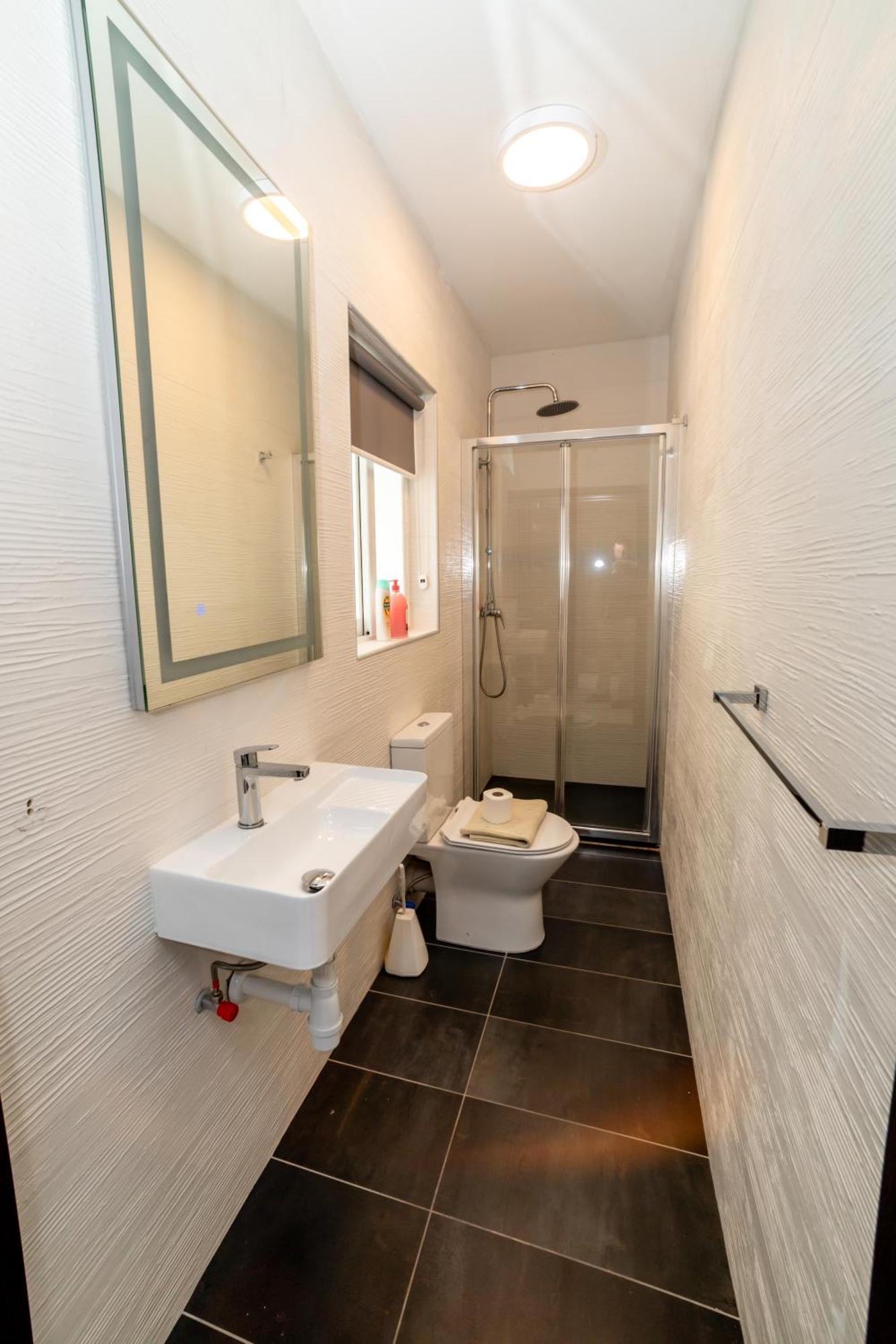 New 3 Bedroom Apartment A1 세인트폴스베이 외부 사진